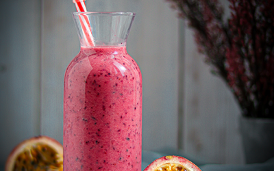 Smoothie cu pepene roșu și fructul pasiunii